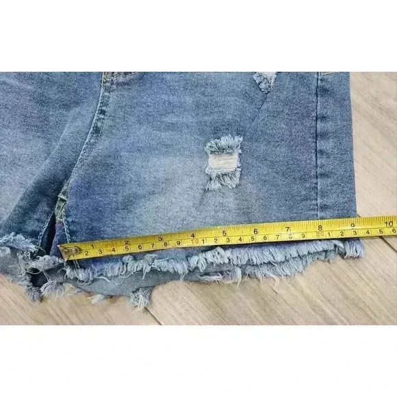 NWT Rocky Roxy Blue Denim Shorts Women's Sz Medium Distressed Frayed Hem Stretch - Picture 8 of 8